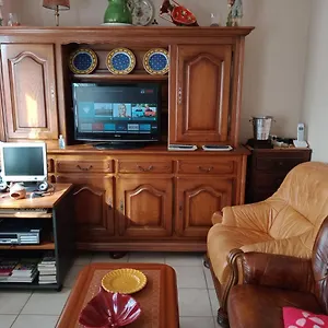 https://agreable-maison-parking-ext-int-gratuit-garage-et-jardin.hotels-rhonealpes.com