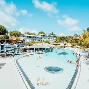 https://joli-studio-kazcoco-vue-mer.comcaribbean.com